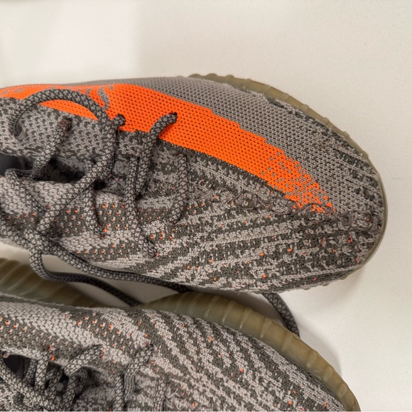 Adidas Yeezy Boost 350 v2 Men’s 8.5 Carbon Beluga Kanye HQ7045 - Picture 7 of 15